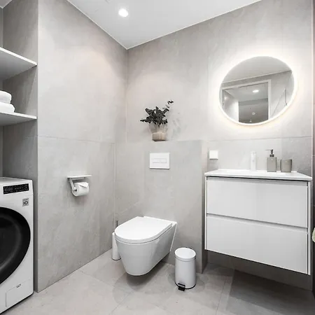 New Modern Center With Old Town Views Reval