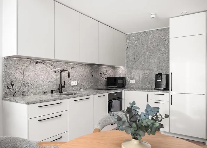 Appartamento New Modern Center With Old Town Views