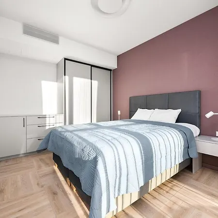 Апартаменты New Modern Center With Old Town Views
